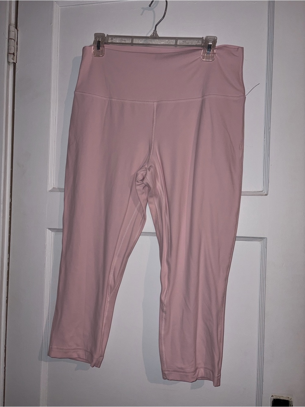 NWOT Lululemon crop Blush Pink High-Waist Capri Leggings